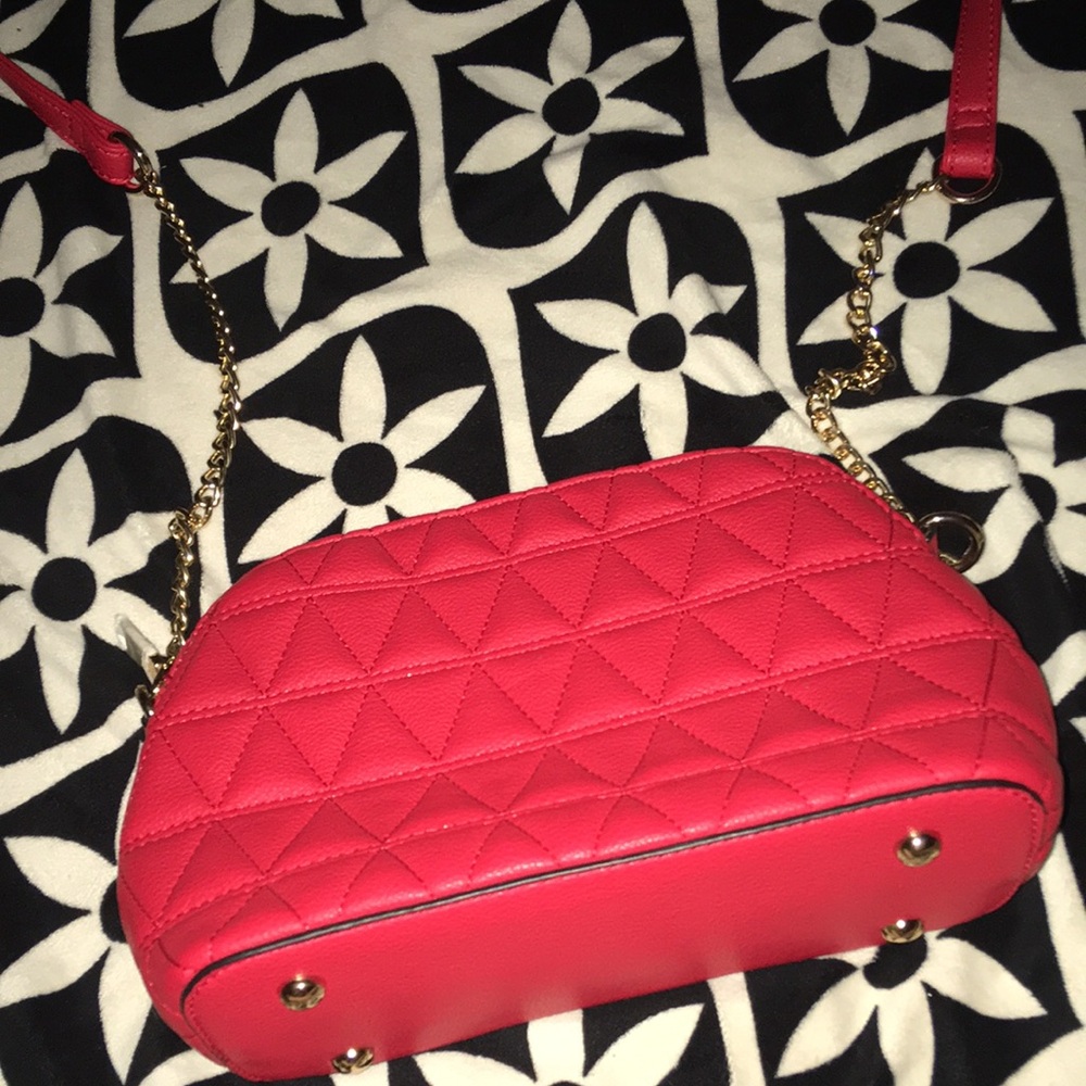 Elegant Red Quilted Women's Bag